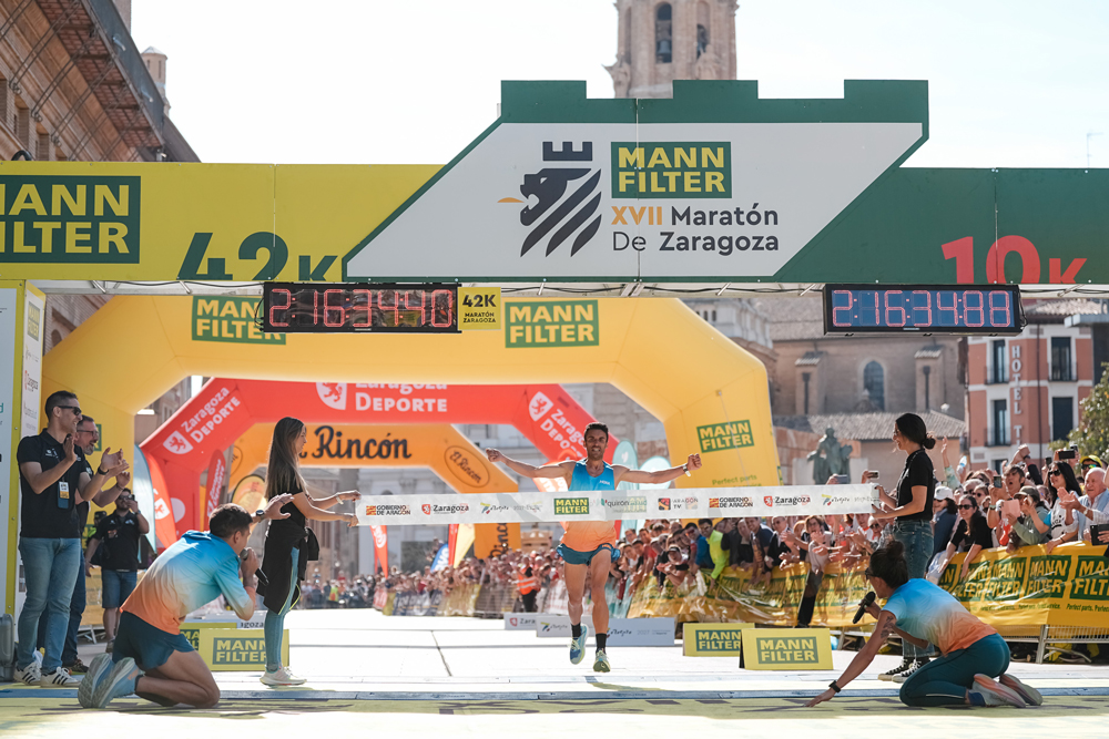 Alex Giménez ganador Maratón Zaragoza 2024