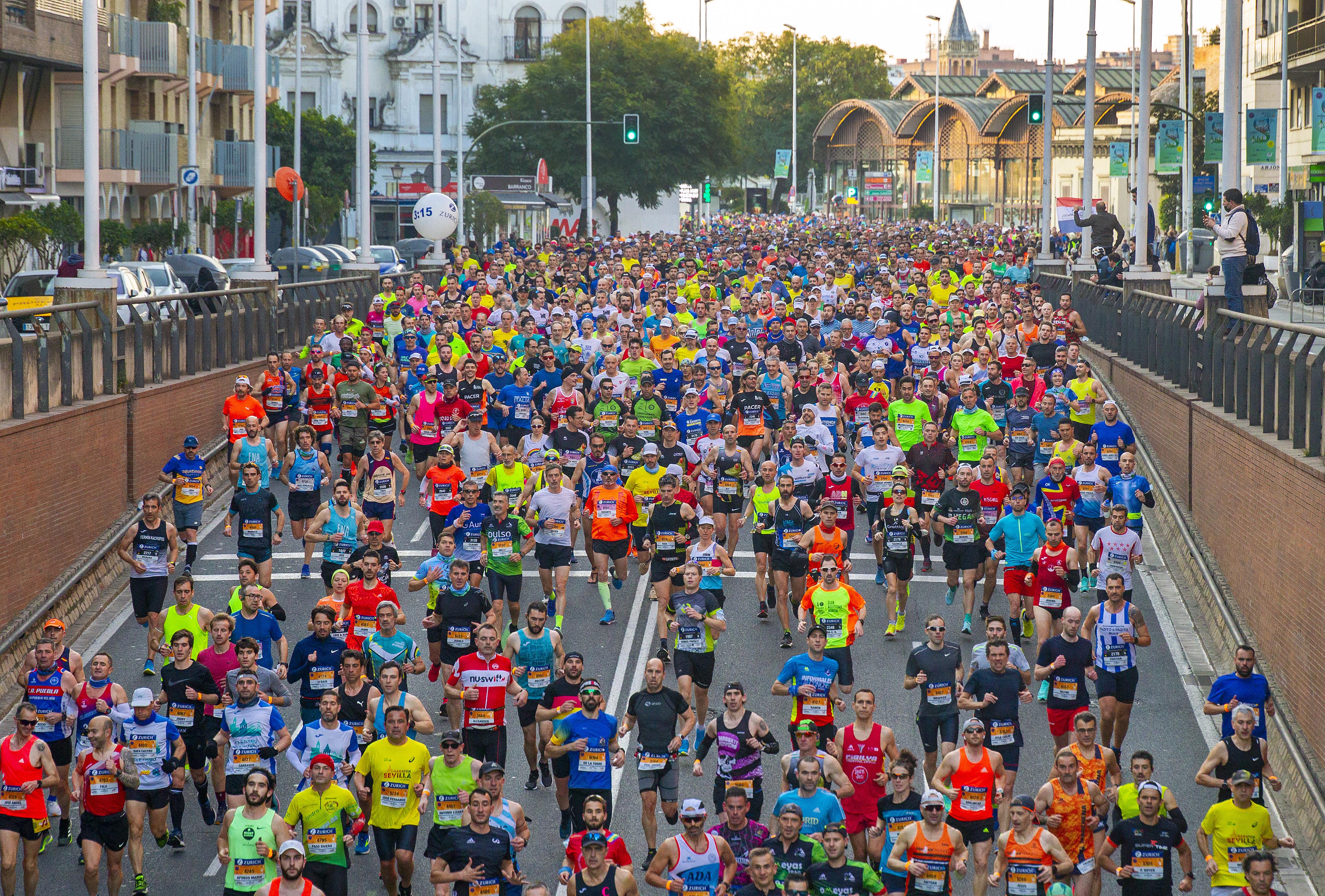 Salida maratón Sevilla 2022