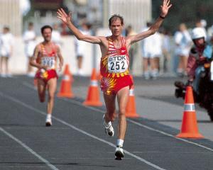 Abel Antón: “O triunfo en maratón, o me retiro” Abel Antón: “O triunfo en maratón, o me retiro”