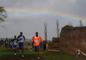 Kiplimo y Chebet, campeones del mundo, imponen su ley en el cross de Atapuerca Kiplimo y Chebet, campeones del mundo, imponen su ley en el cross de Atapuerca