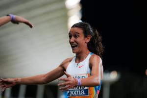 Marta Mitjans, coleccionista de récords con 18 años: 'Debo adaptarme a la élite de la forma más humilde posible' Marta Mitjans, coleccionista de récords con 18 años: 'Debo adaptarme a la élite de la forma más humilde posible'