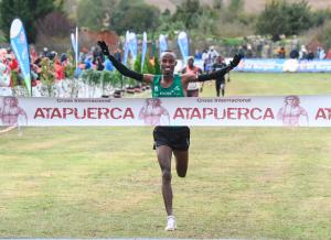 Dos campeones regresan al circuito:  Kwizera y Ndikumwenayo encabezan el cartel masculino en Atapuerca   