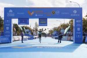 Kwizera y Luengo, récords de España de Media Maratón en Valencia